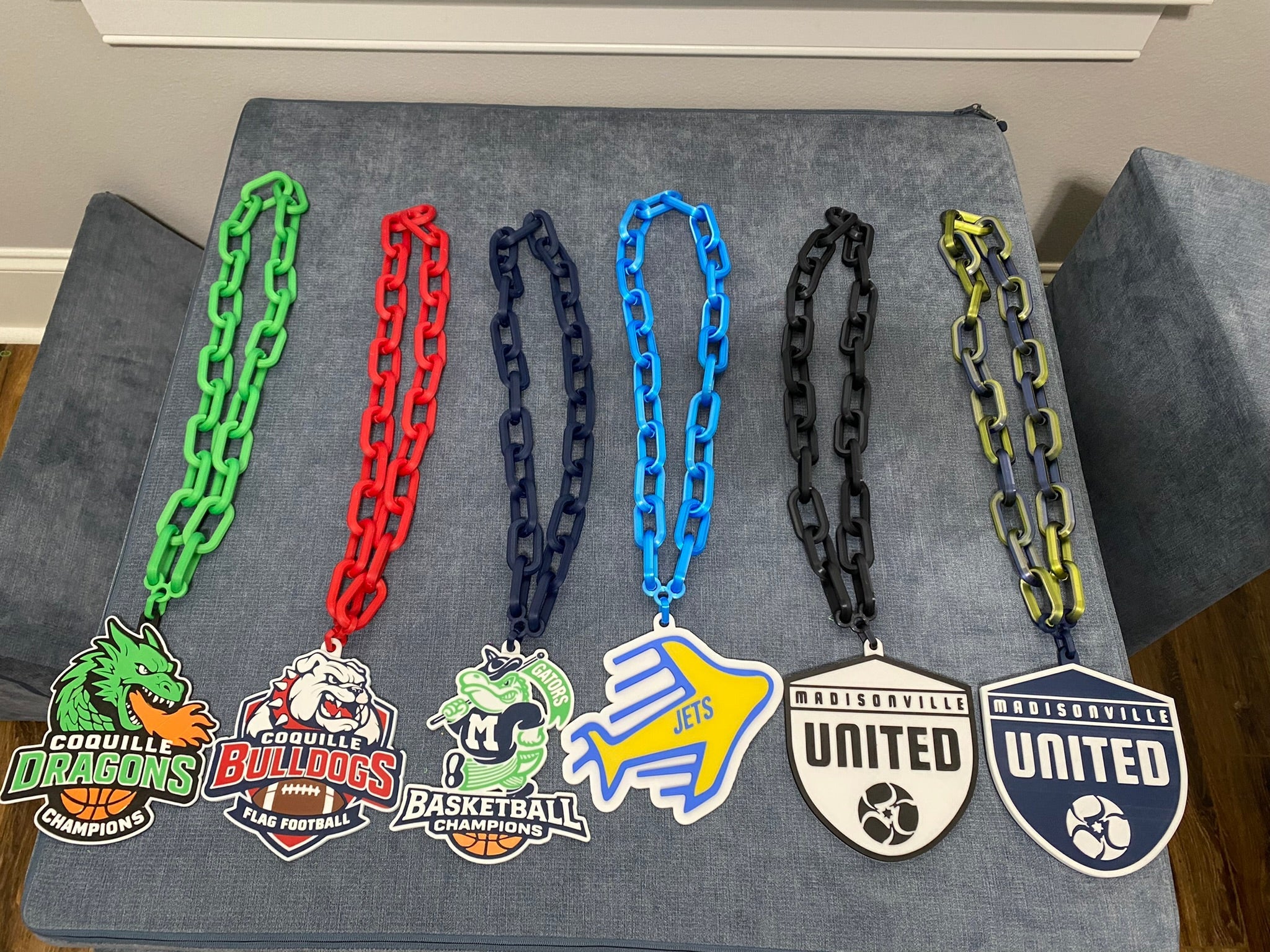 Custom Hype / Hustle Chains for Football, Basketball, Soccer Teams for Clubs and Schools. 